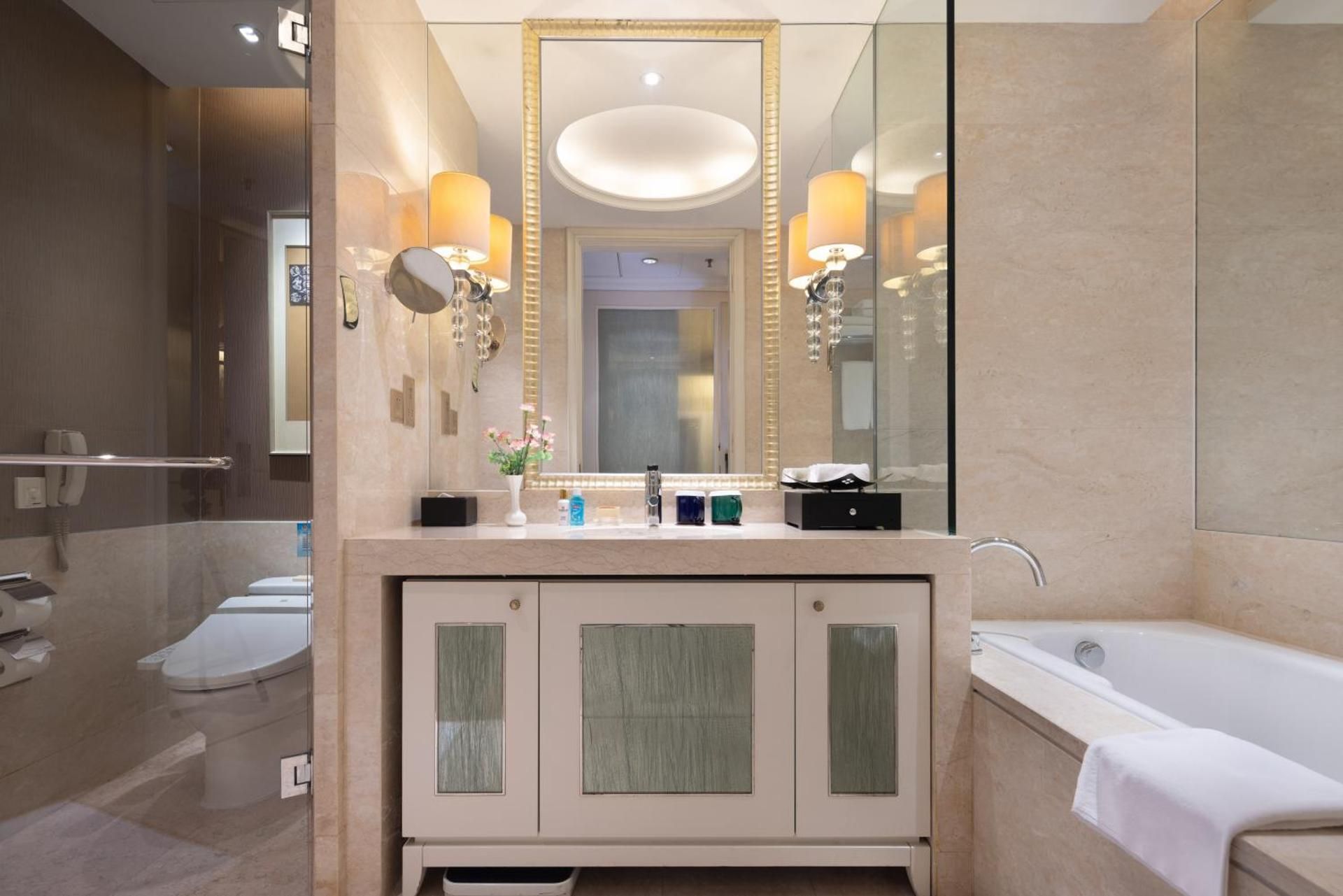 Executive Queen Room