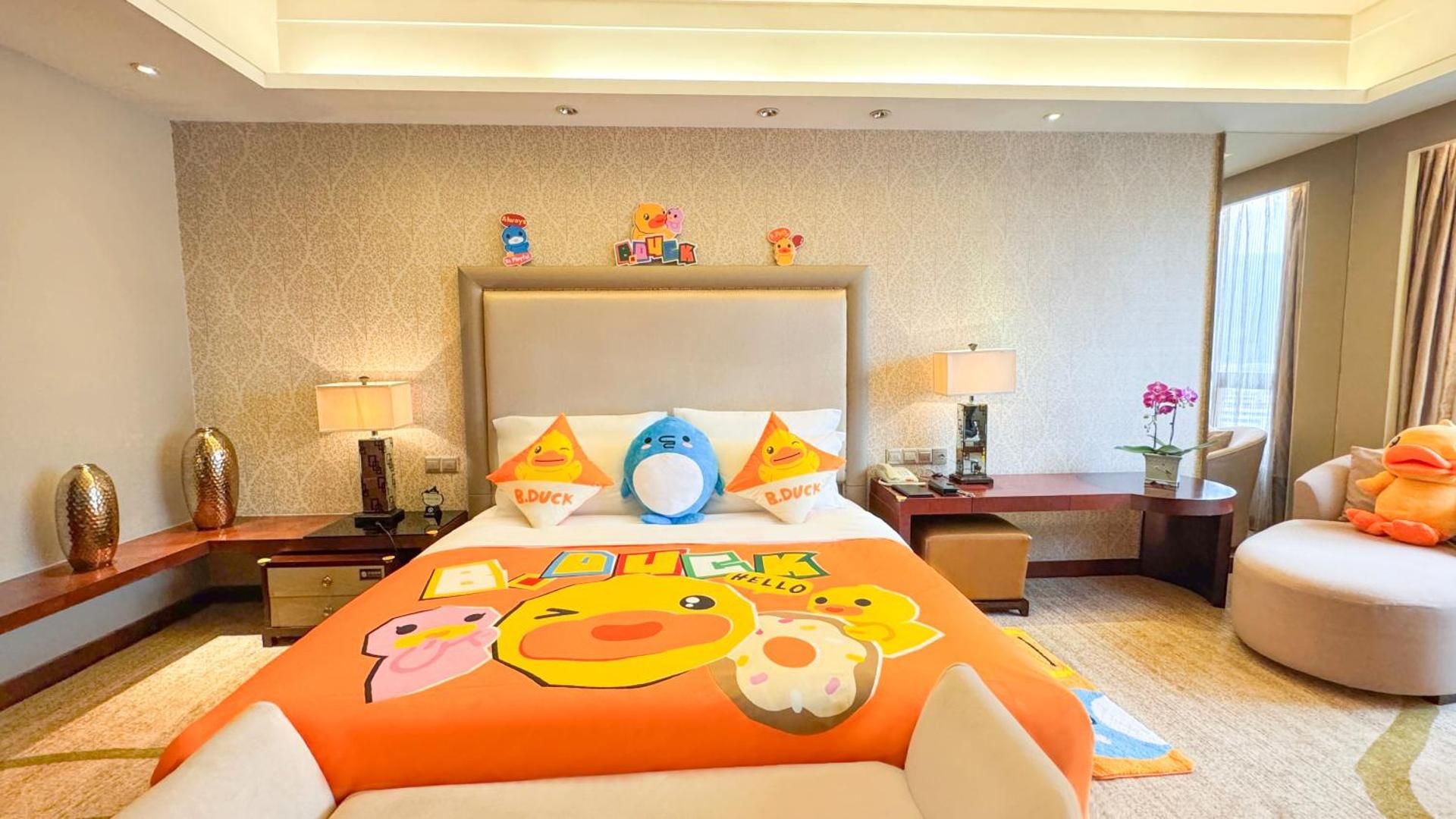 Deluxe Queen Room