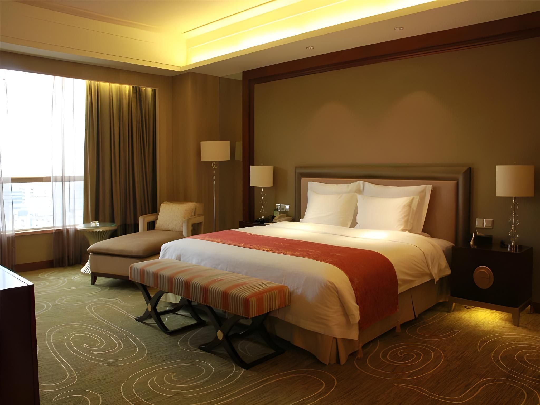 Deluxe Suite King