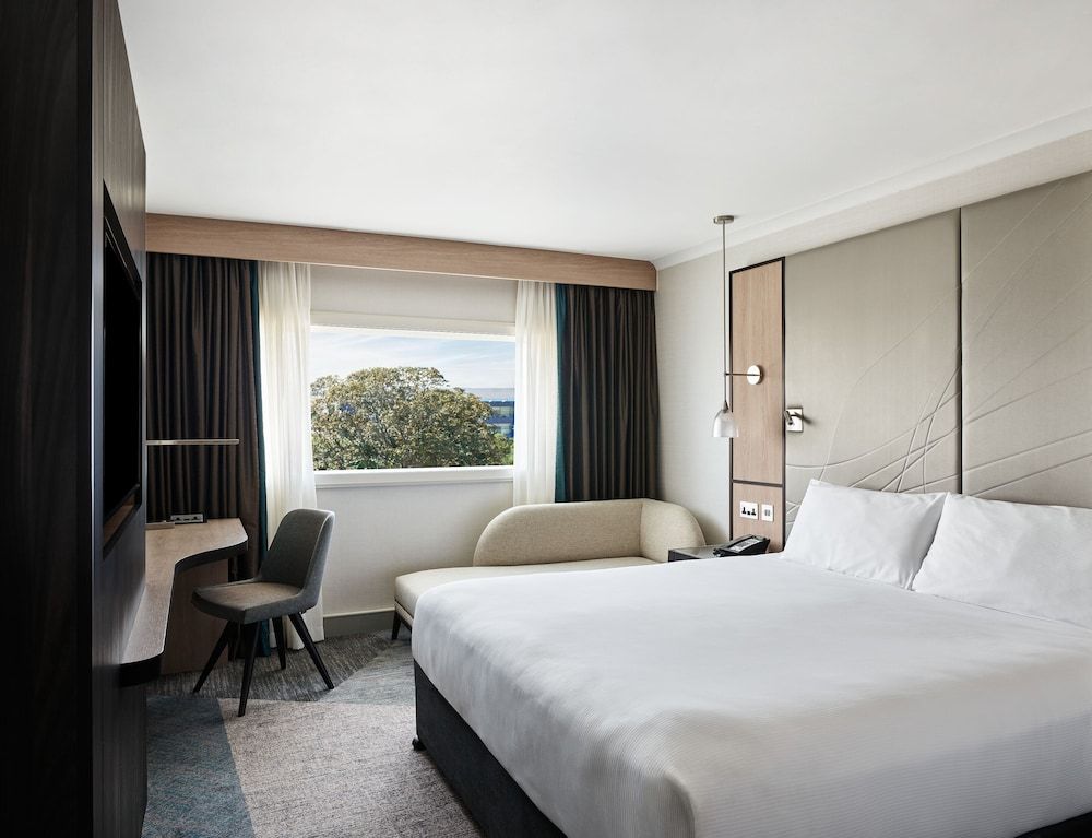Room, 1 King Bed (High Floor)