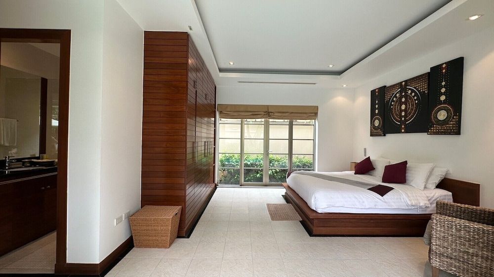 undefined The Residence Resort 8