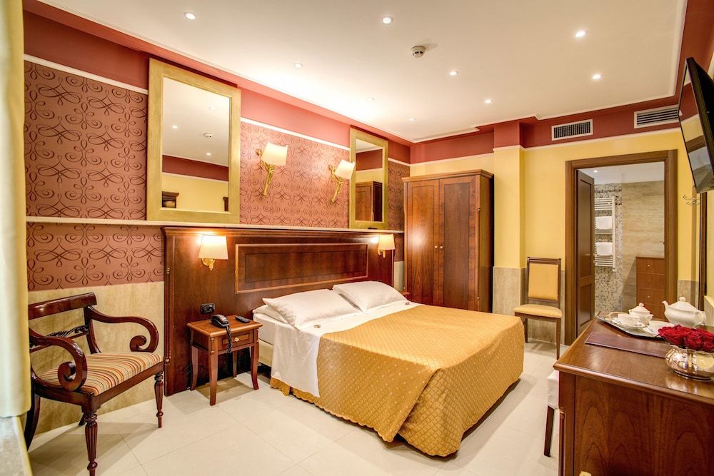 undefined Aurelius Art Gallery Hotel 4