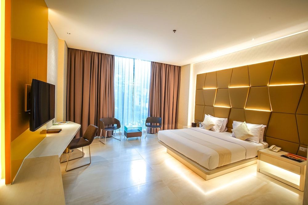 FM7 Resort Hotel Jakarta Deluxe Plus 3