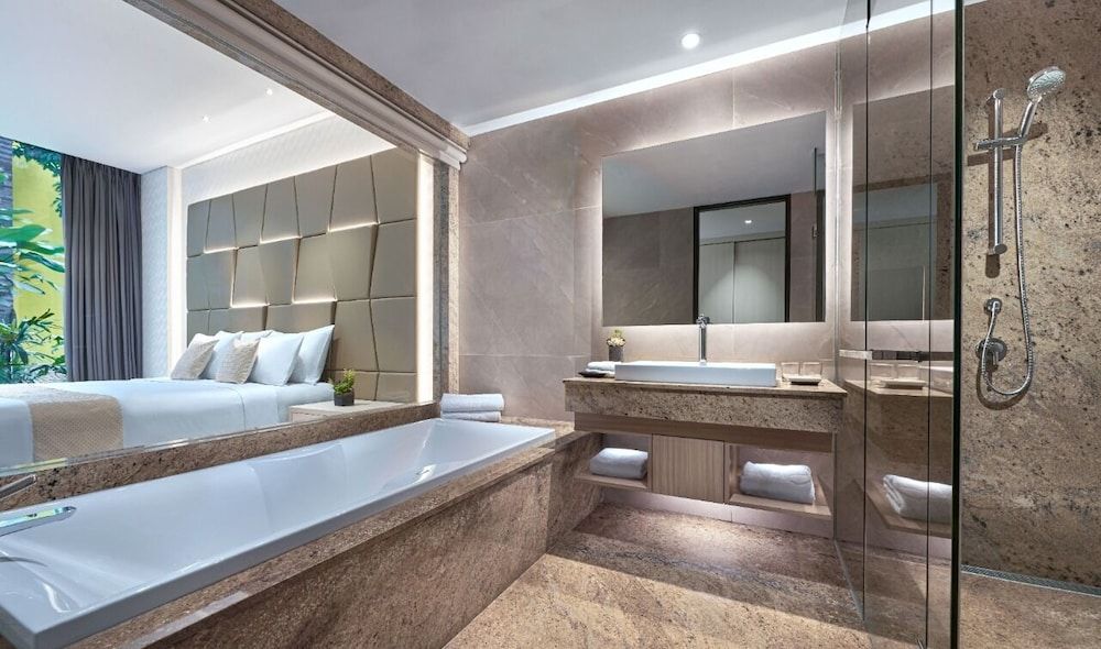 FM7 Resort Hotel Jakarta Deluxe Plus 6