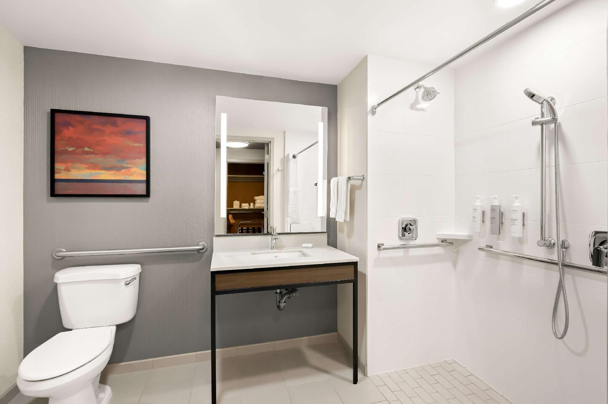 2 Qn Mobility/hearing Access W/ri Shower