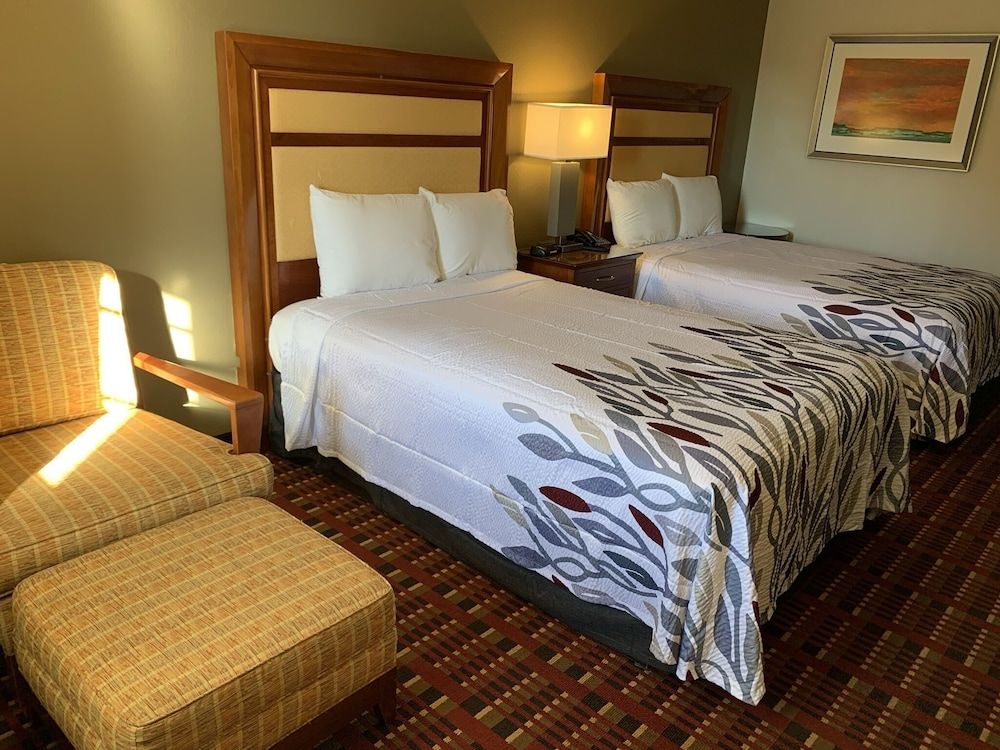 Standard Room, 2 Queen Beds, Non Smoking
