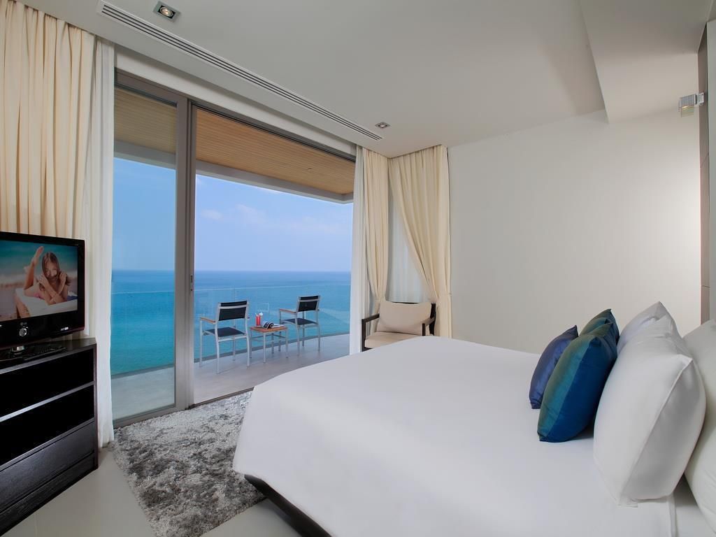 4-Bedroom Beachfront Pool Villa