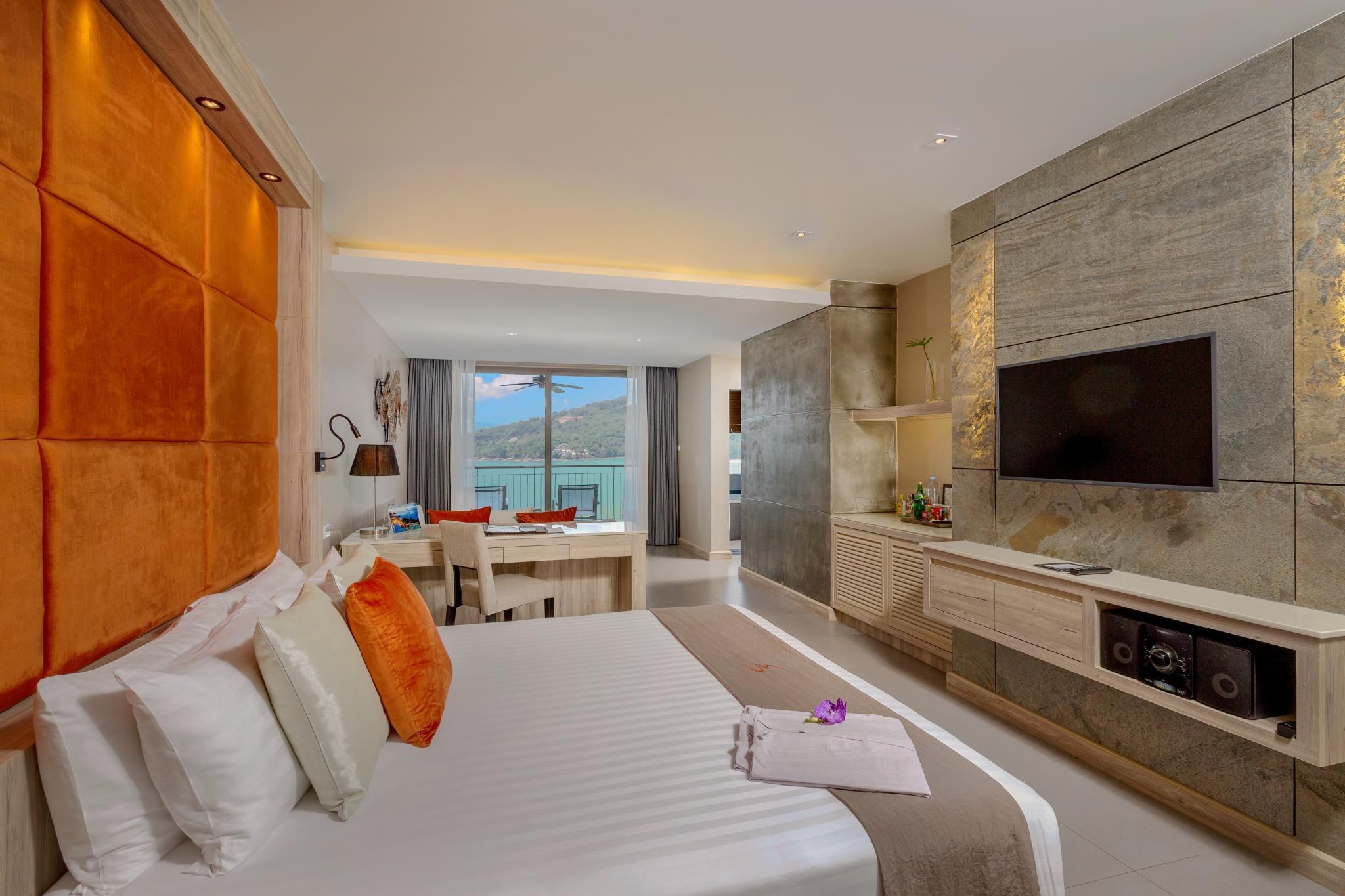 Sea View Junior Suite with Jacuzzi