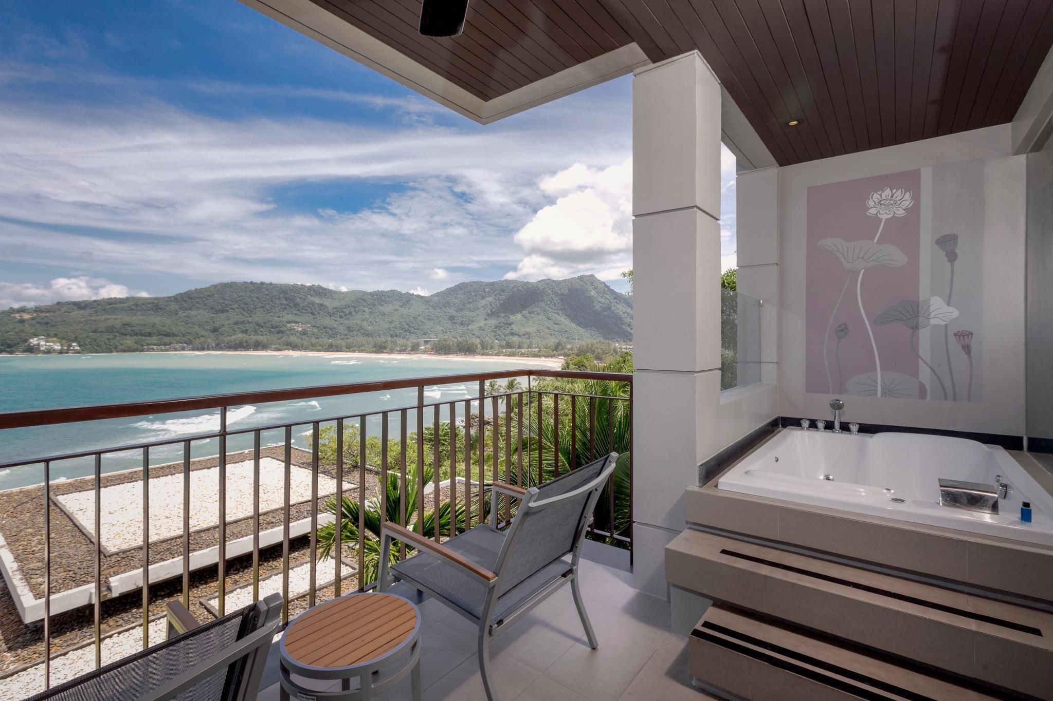 Sea View Junior Suite with Jacuzzi