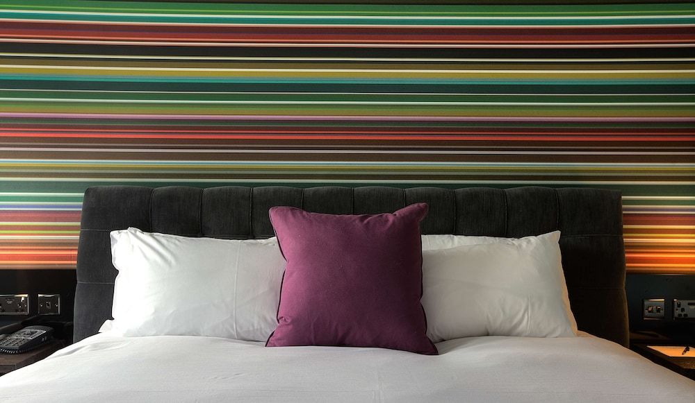 Village Hotel Solihull Family Room (1 King & 1 Rollaway Bed) 2