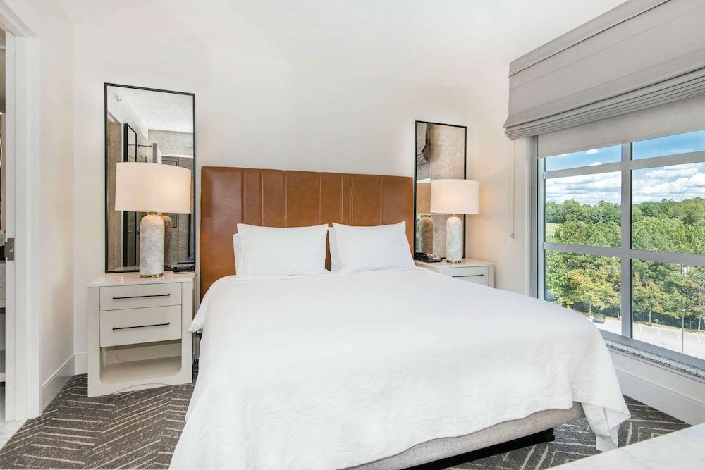 Suite, 1 King Bed