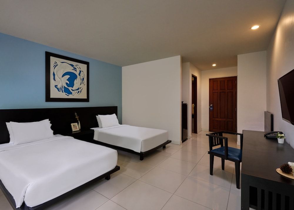 undefined Nai Yang Beach Resort & Spa 3