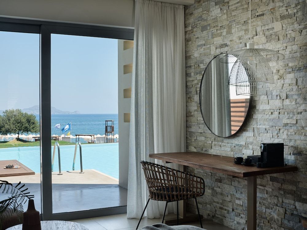 Bungalow, Pool Access, Beachfront