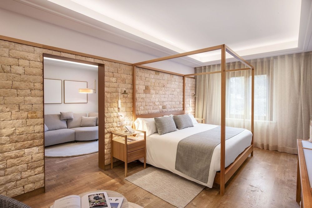 Premium Suite