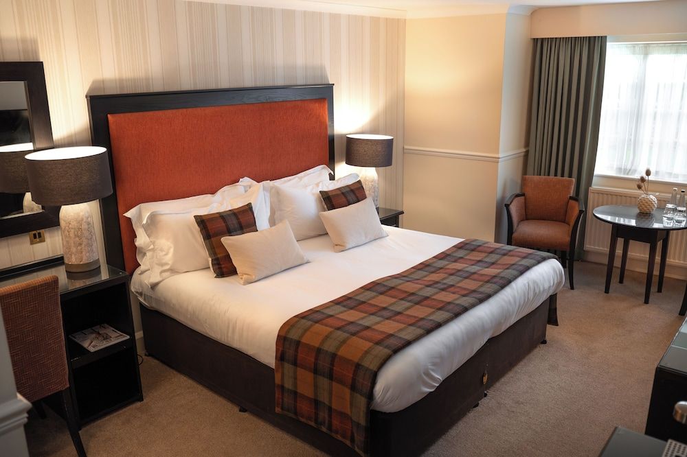 Charingworth Manor Standard Double Room 2