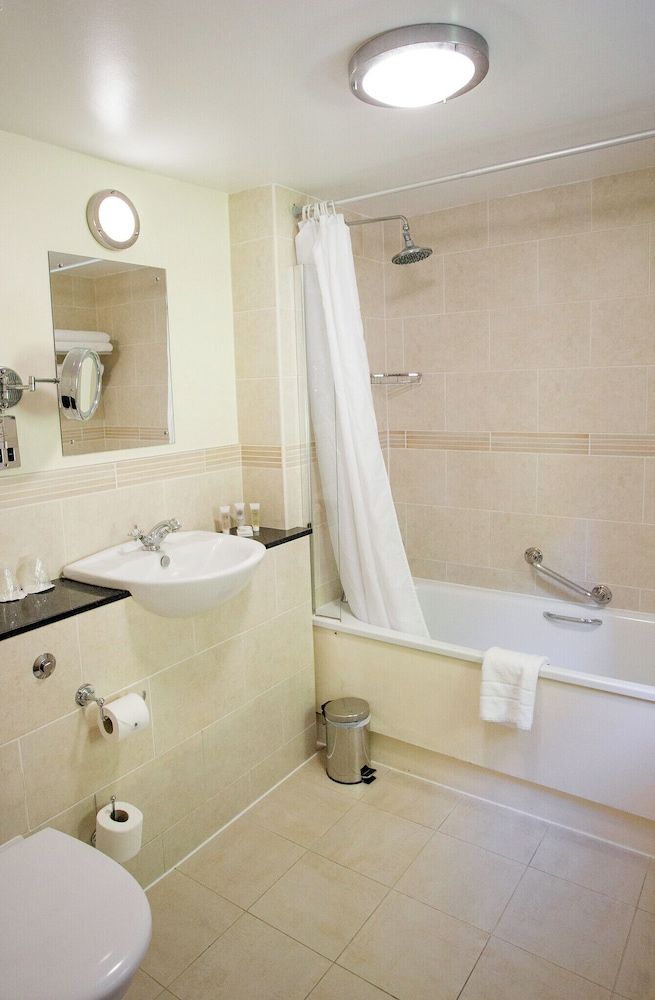 Charingworth Manor Room (Garden)