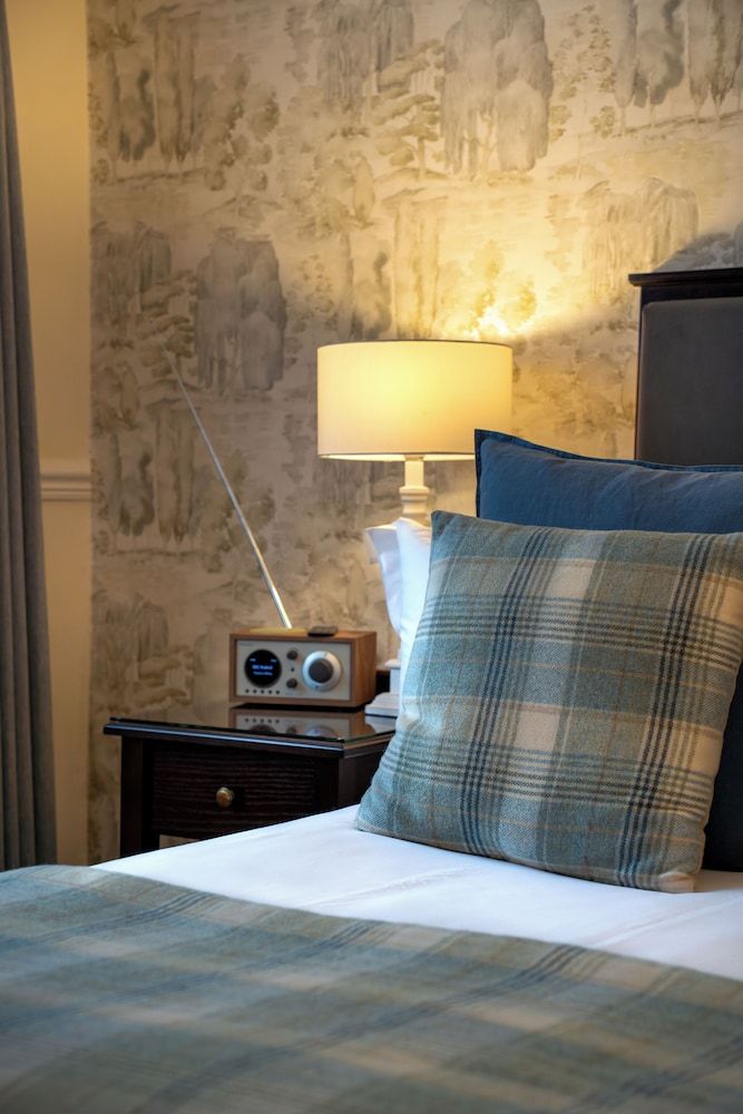 Charingworth Manor Deluxe Double Room