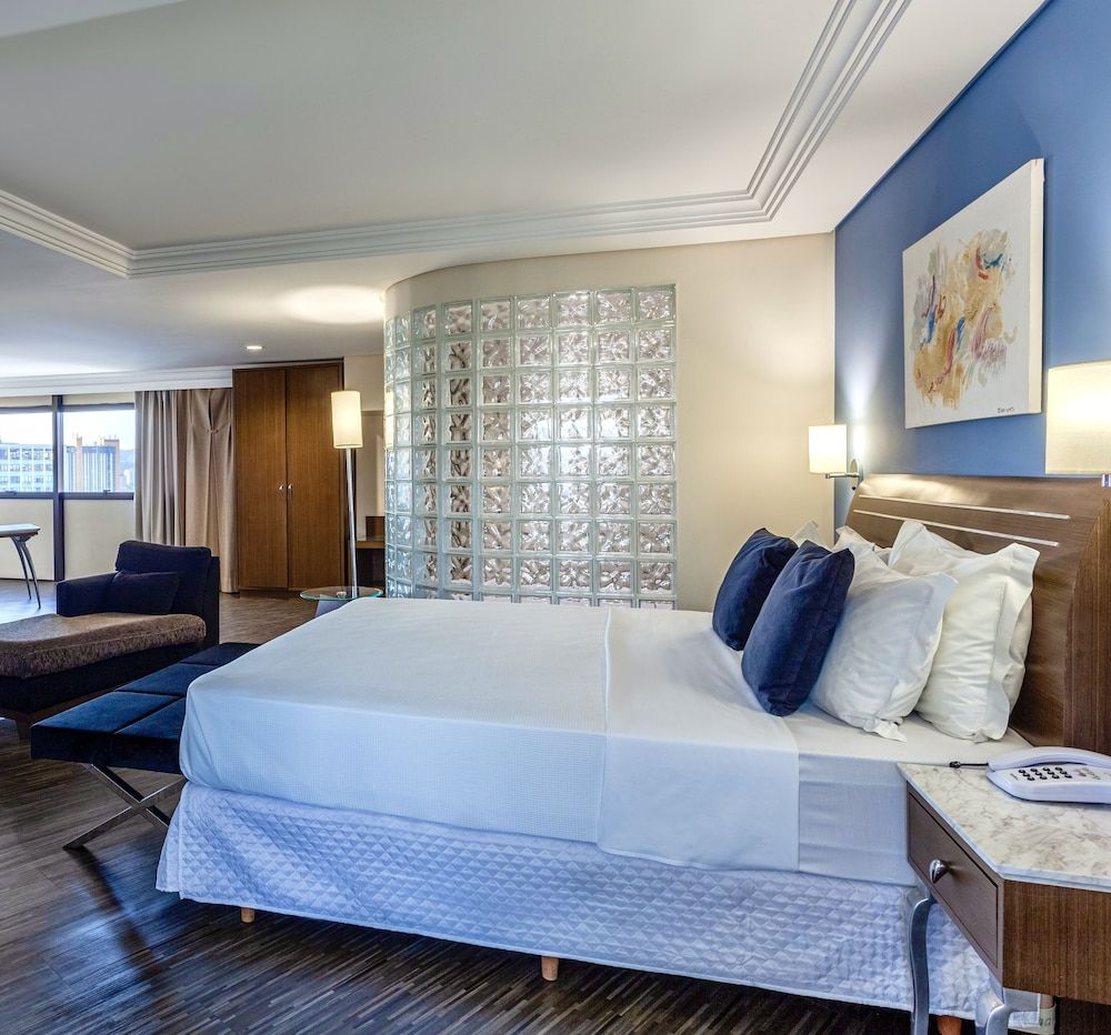 Premium Suite, 1 Queen Bed
