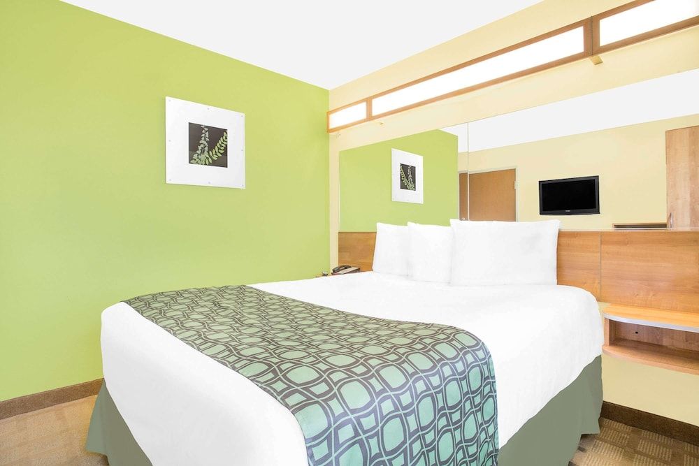 Studio Suite, 1 Queen Bed, Non Smoking