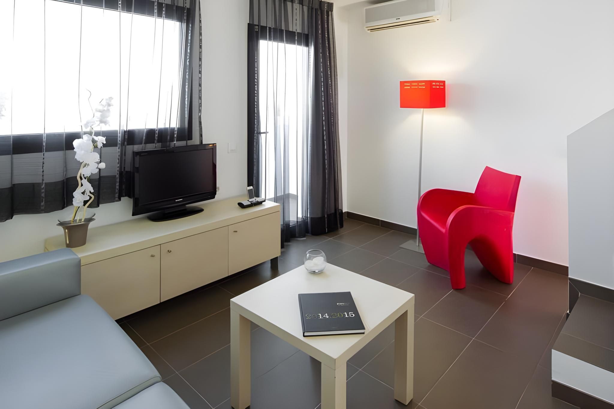 Suite (3 Adults)