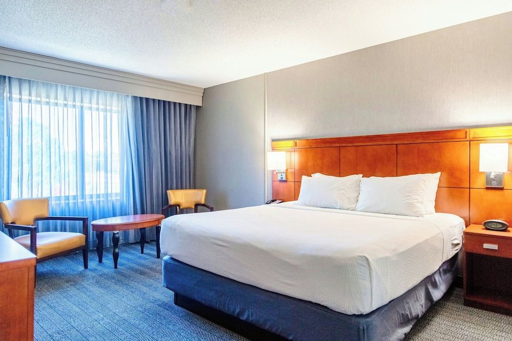 Suite, 1 Bedroom, Non Smoking, Balcony
