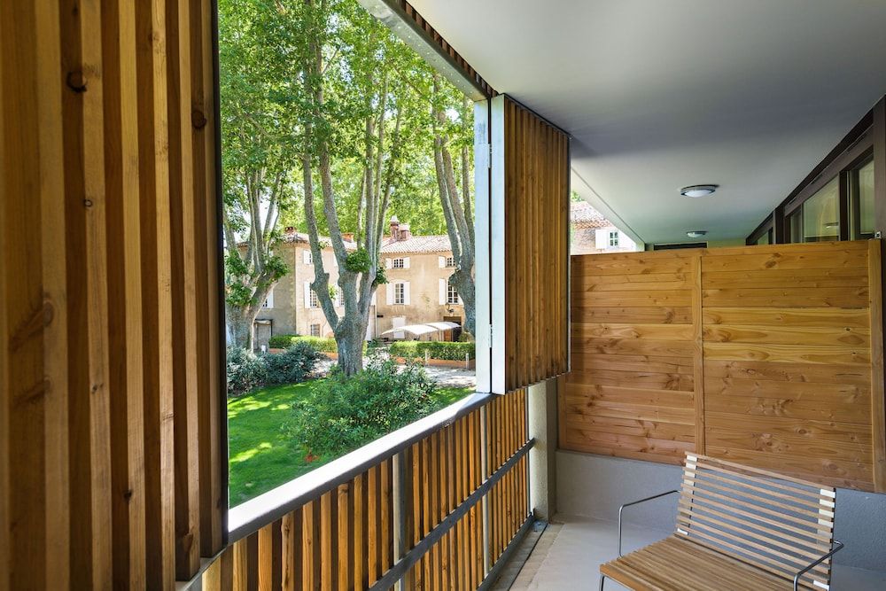 Moulin de Vernègues Hôtel & Spa Family Suite, 1 Queen Bed with Sofa bed, Terrace 3