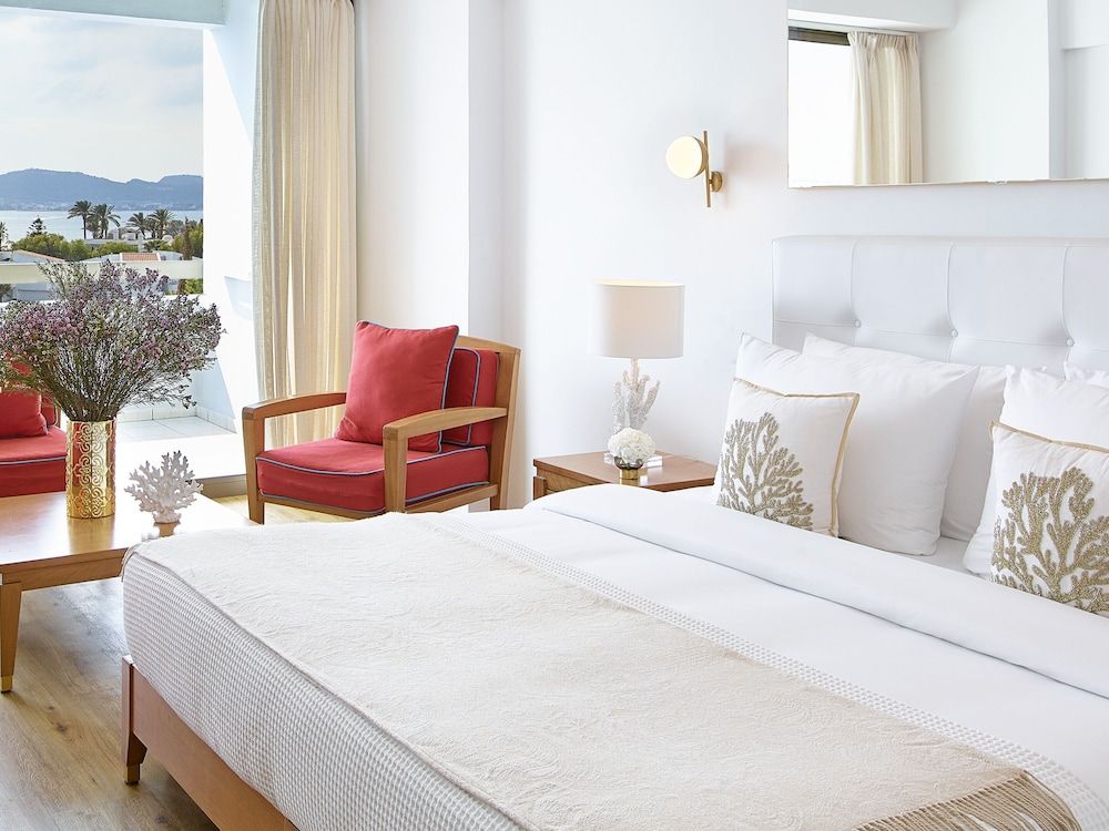 Superior Guestroom Side Sea View