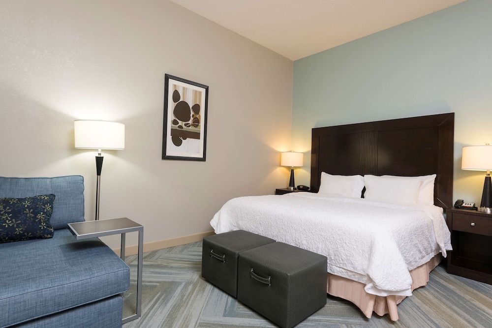 One King Bed, Non-Smoking, Accessible