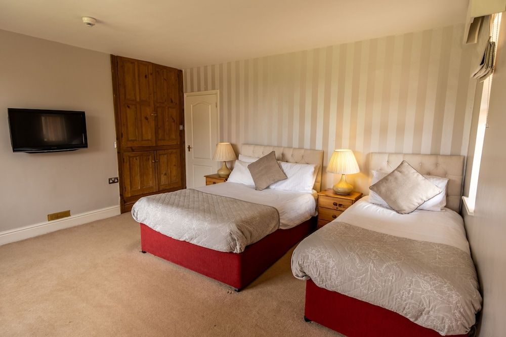 Donington Park Farmhouse Hotel Twin Room 2