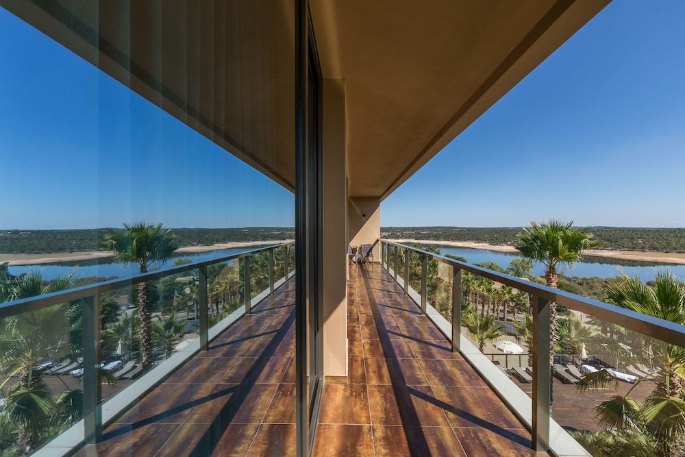 AP Lago Montargil Conference & Spa Suite, Lake View (Master) 5