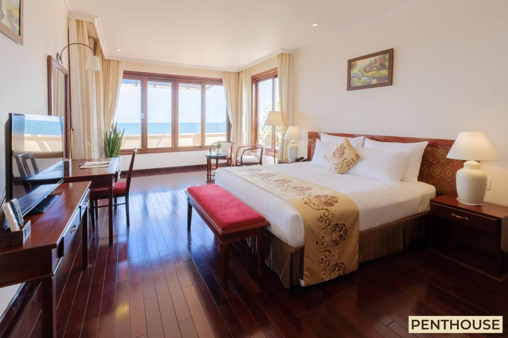 Family Room with Sea View