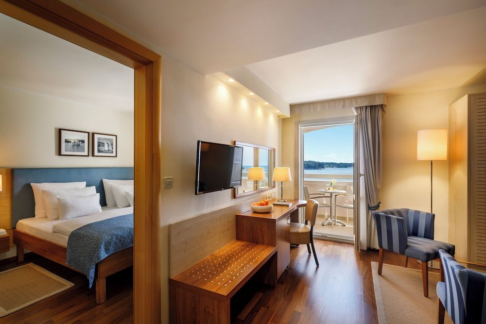 One Bedroom Suite