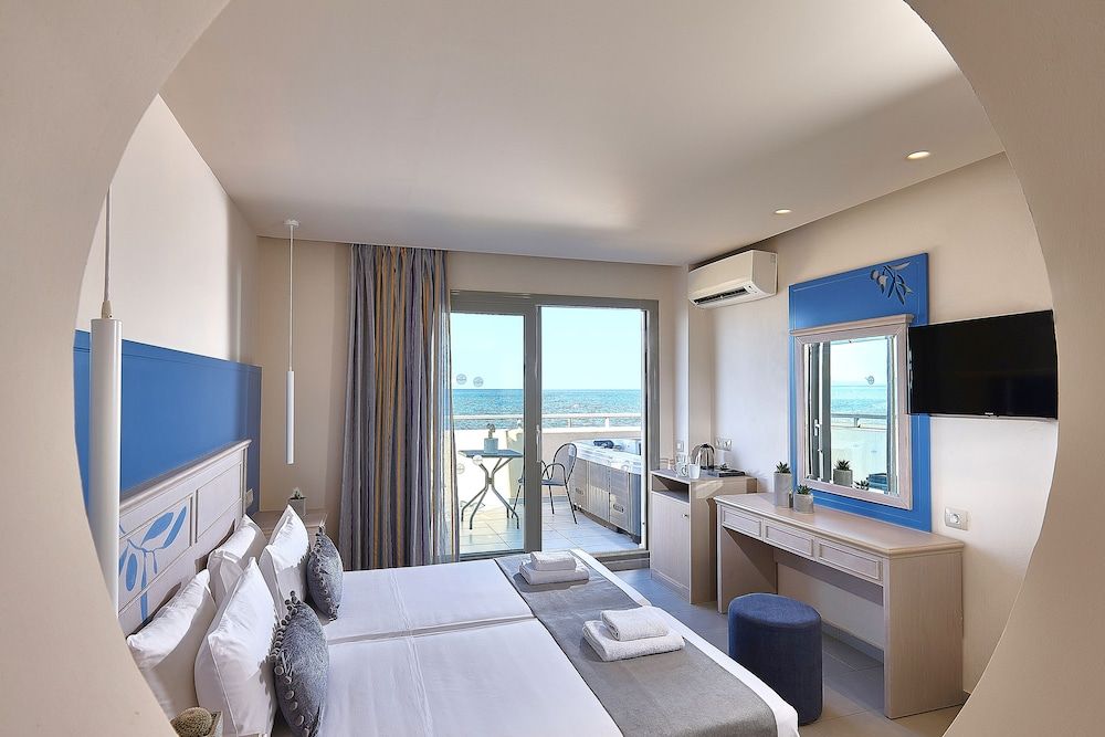 Suite, 1 Bedroom, Sea View (Open Air Jetted Tub)