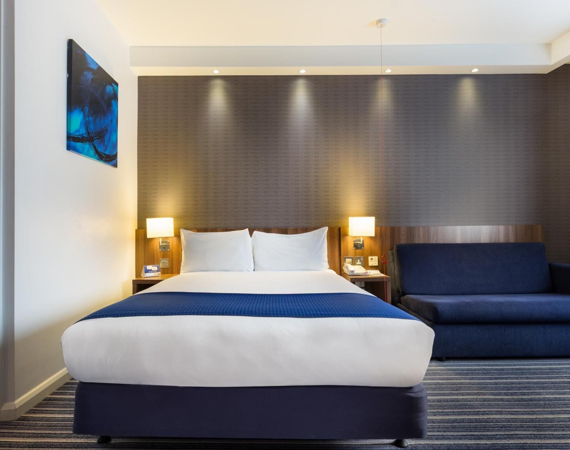 Standard Room with Free Hot Breakfast