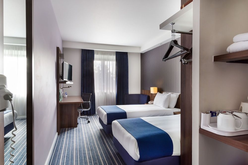 Holiday Inn Express Colchester by IHG Standard Room, 2 Twin Beds (with Free Hot Breakfast)