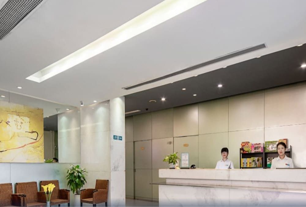 undefined Jinjiang Inn Shenzhen Airport 5