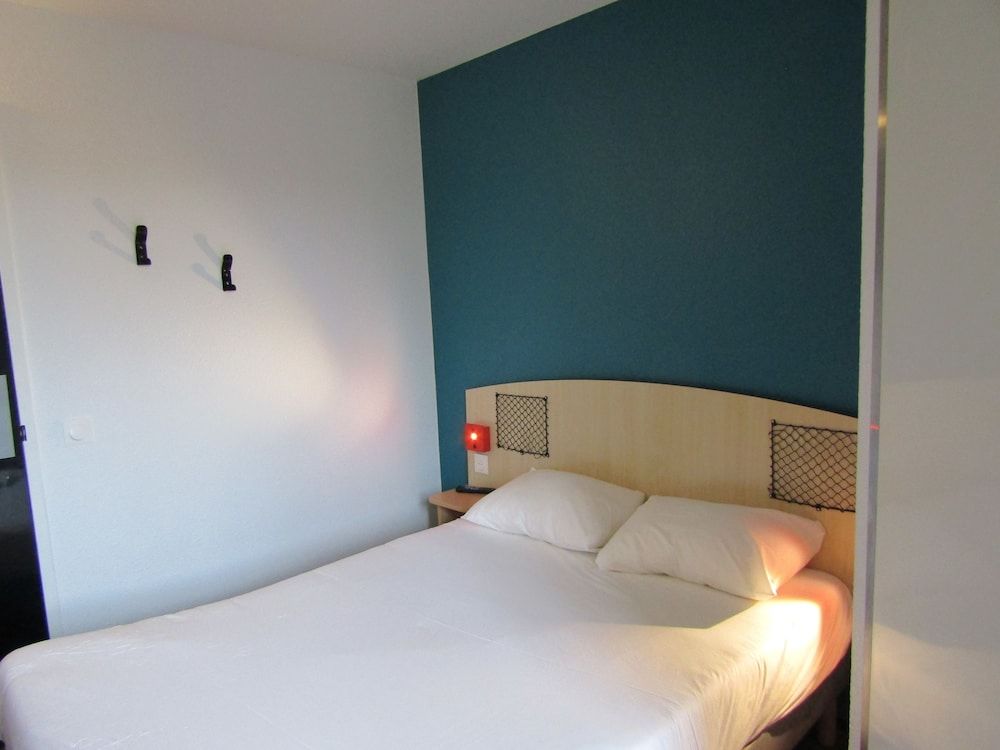 Room, 1 Double Bed, Private Bathroom (Cabrio)