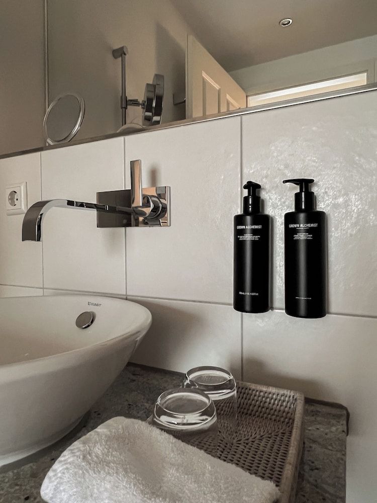 ADELANTE Boutique Hotel Adelante Double Room Courtyard View 4