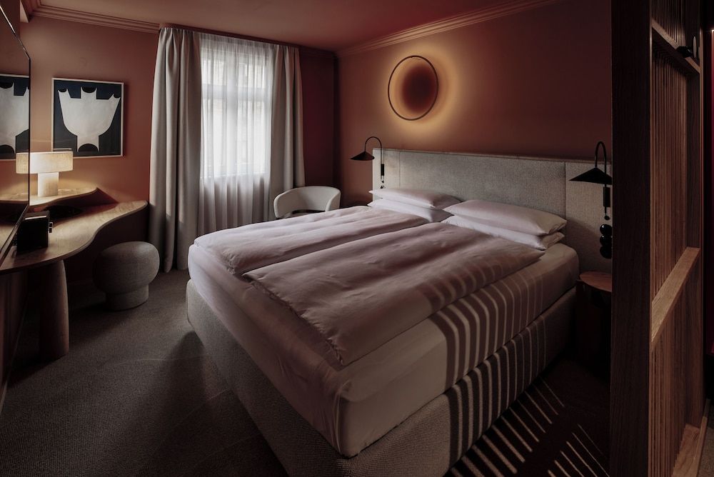 undefined ADELANTE Boutique Hotel 3