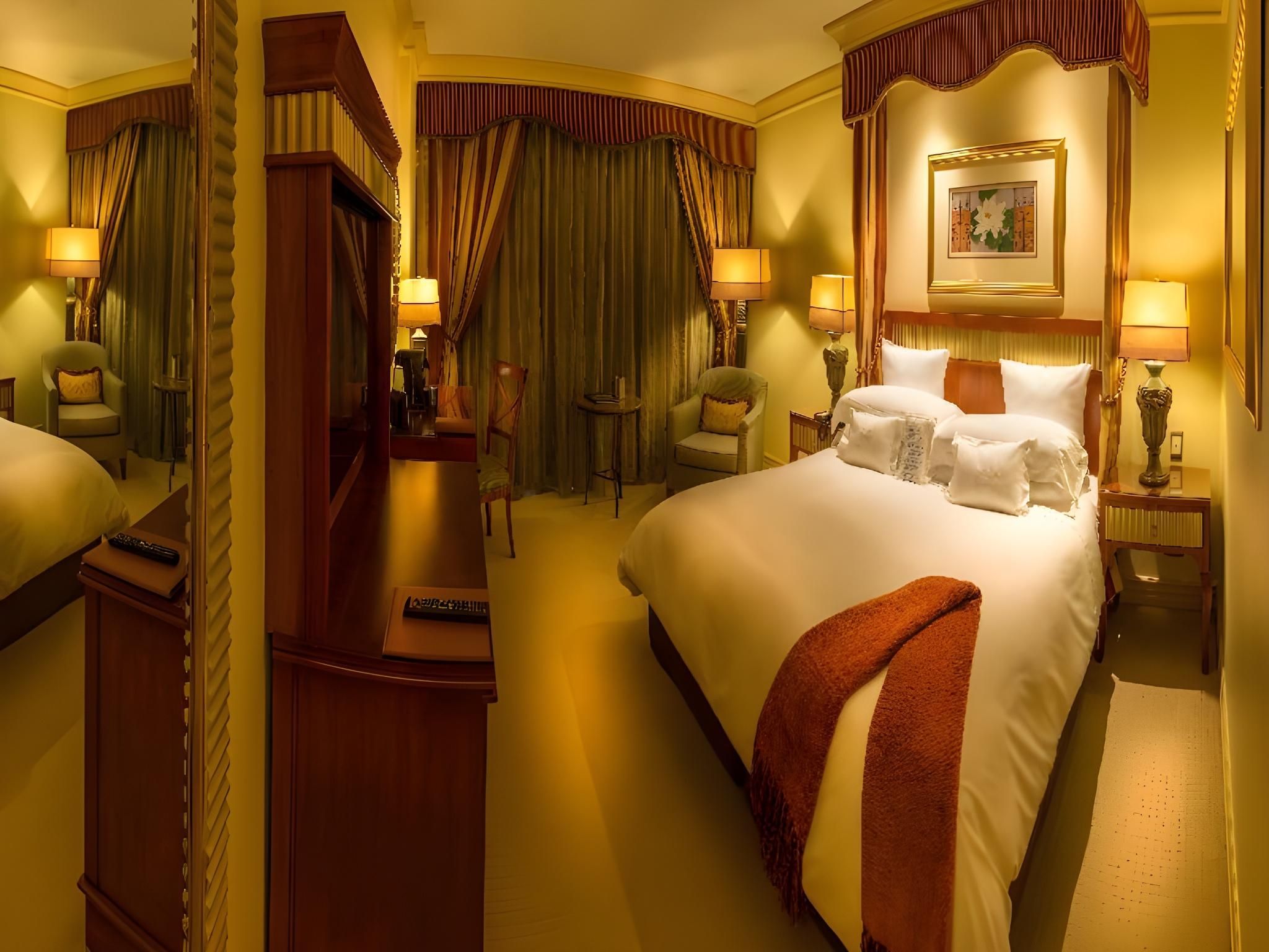 Deluxe Double or Twin Room