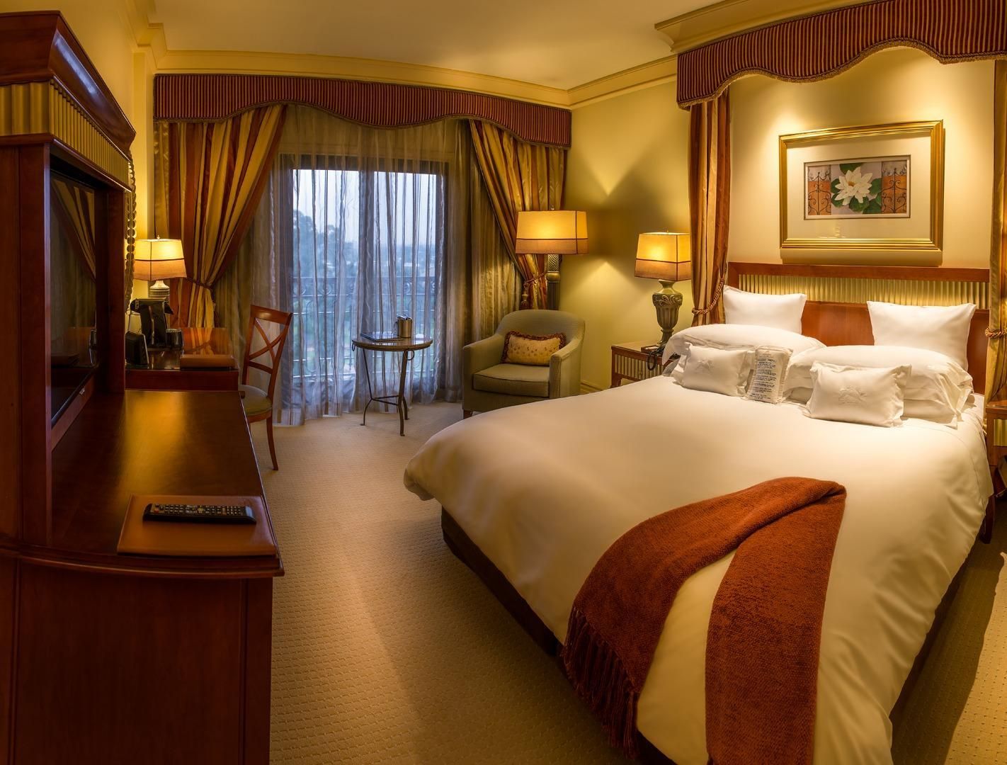 Club Deluxe King Room