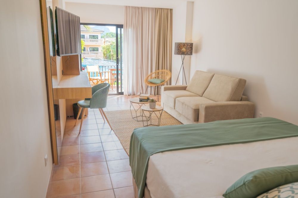 Mon Port Hotel & Spa Junior Suite, Balcony (Spa Access)