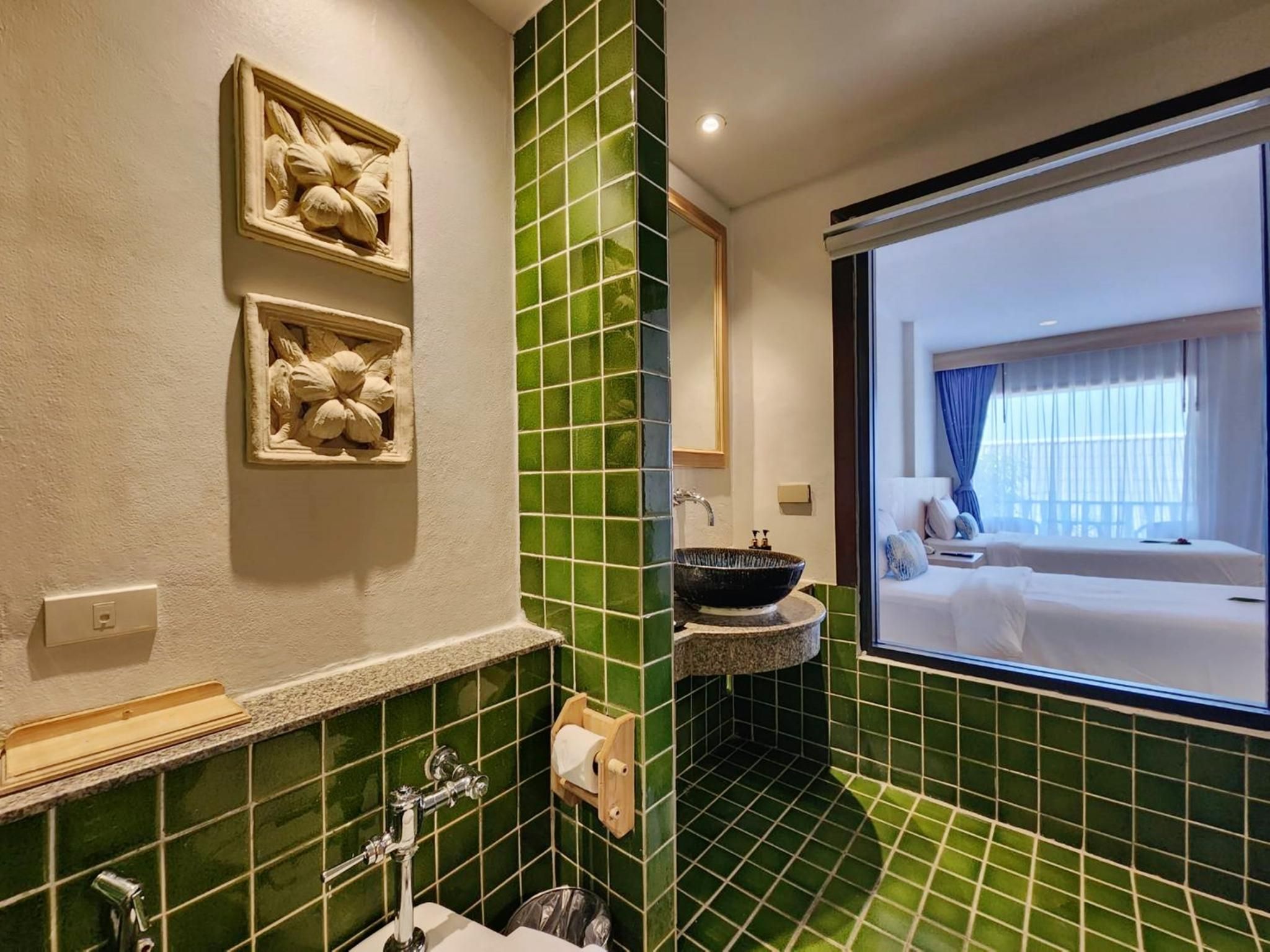 Namaka Resort Kamala Deluxe Hillside Room 3