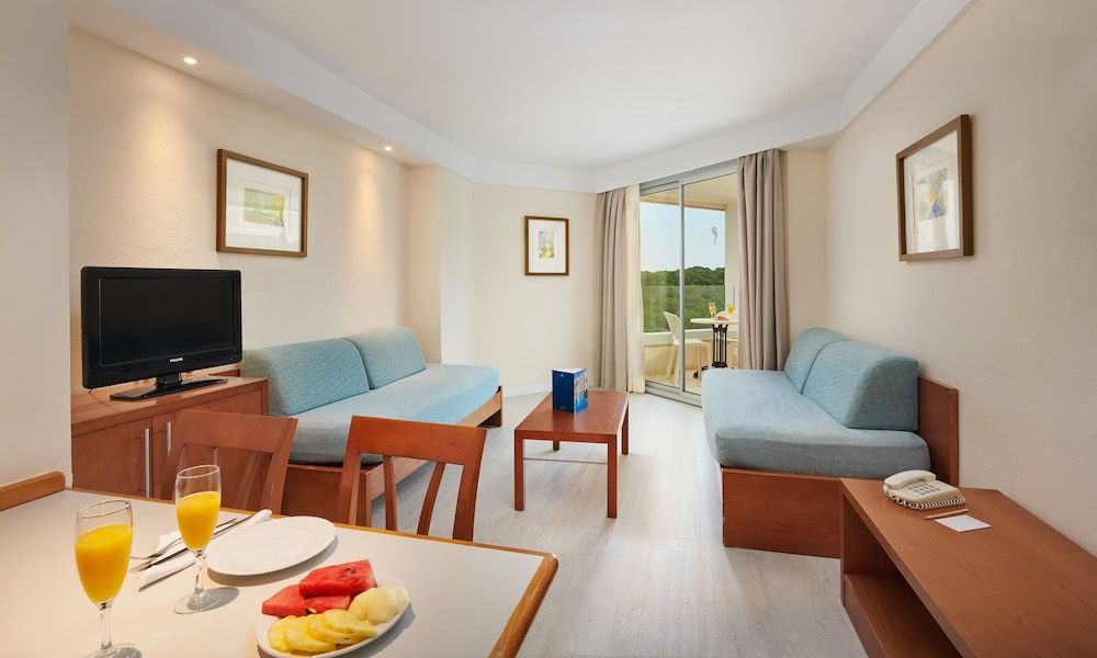Standard Apartment, 1 Bedroom (2 adults+1 child)