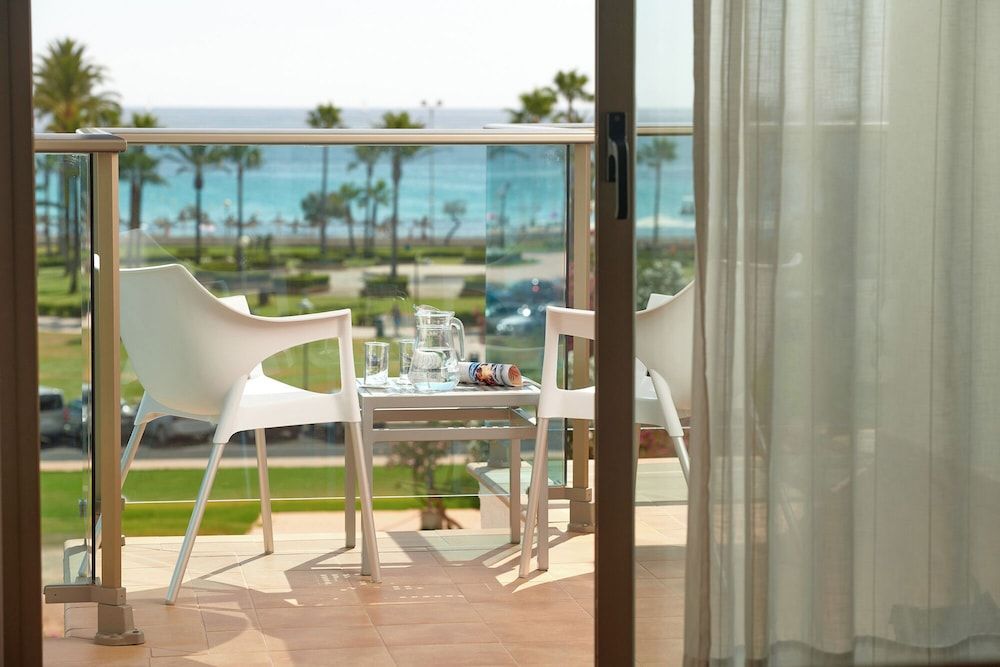 Hipotels Cala Millor Park Double Room, Sea View (3 adults) 2