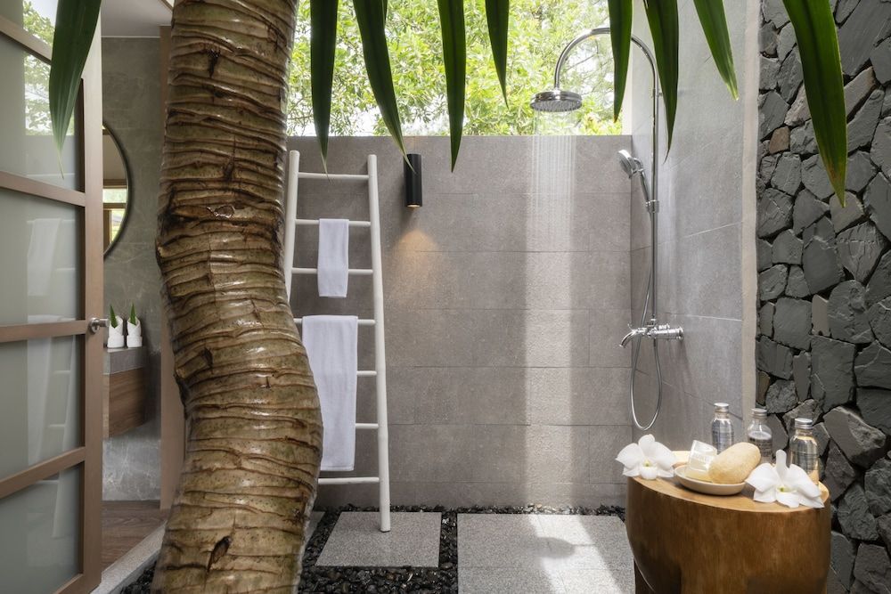 The Sarojin Jacuzzi Pool Suite 3