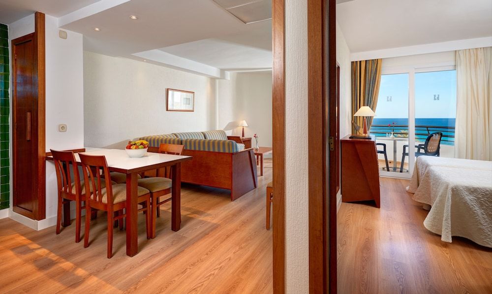Standard Apartment, 1 Bedroom, Balcony (2 adults +2 children)