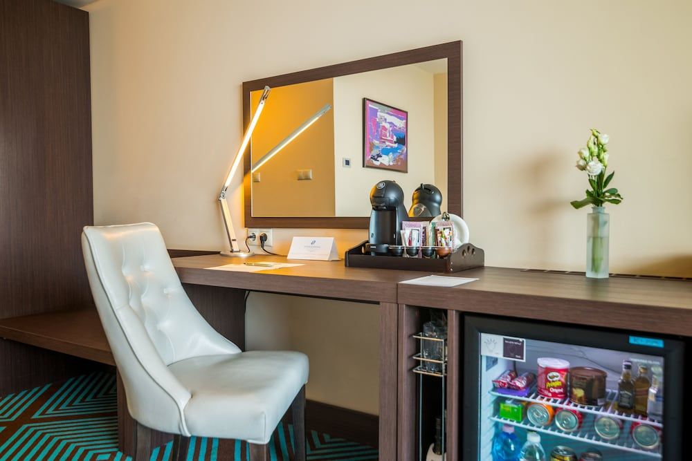 INTERNATIONAL Hotel Casino & Tower Suites Executive Room with Balcony and Executive Lounge Access - Wellness package 8