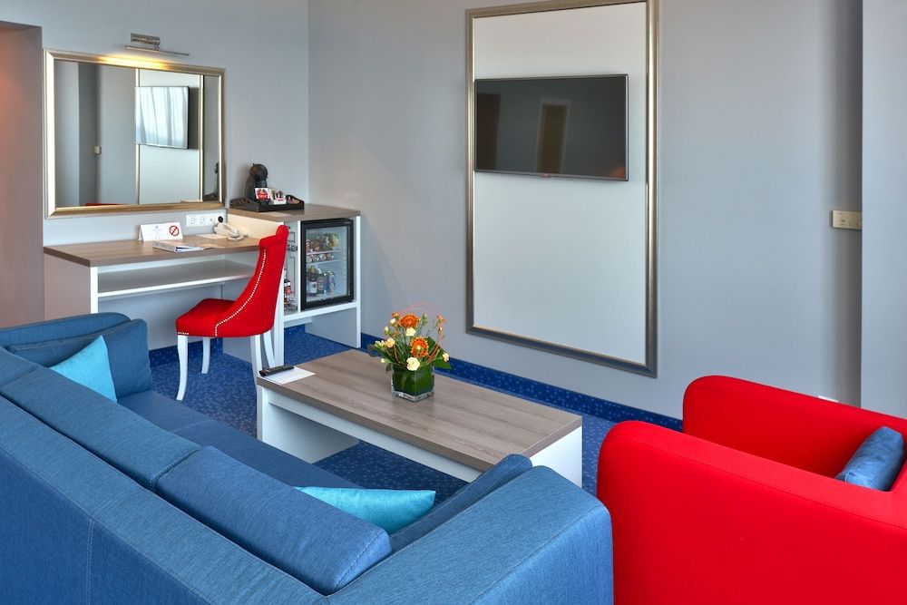 INTERNATIONAL Hotel Casino & Tower Suites Deluxe Double or Twin Room with Resort View - Wellness package 11