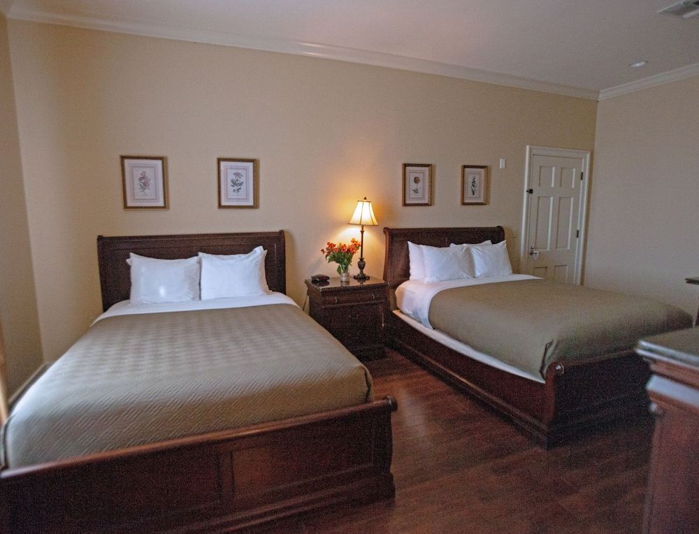 Standard Room, 2 Queen Beds, Non Smoking